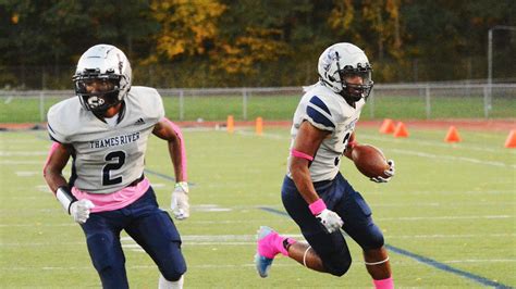 Unbeaten Thames River cruises past Wilcox/Kaynor Tech