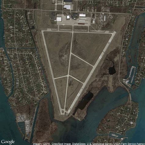 Coleman A. Young Muni (DET) Airport Private Jet Charters | Stratos Jets