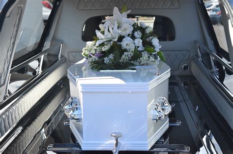 Funeral director who stole $300K from clients, forged death ...