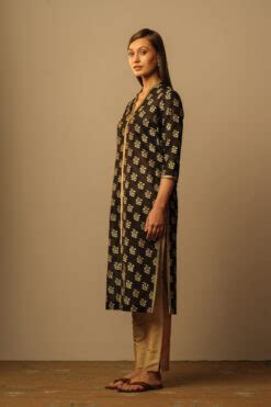 Mughal buti tunic black | Mallika Mathur