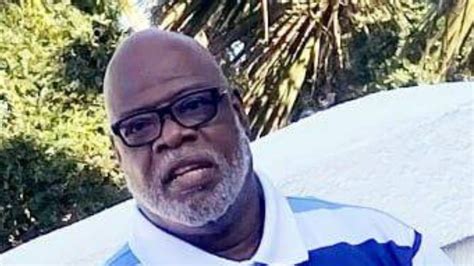 Bus Driver Having A Heart Attack Saves Passengers Before Dying