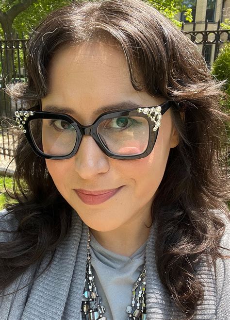 Kelly Hayes - EverybodyWiki Bios & Wiki