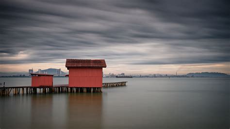 Download wallpaper 2048x1152 pier, house, horizon, river ultrawide ...