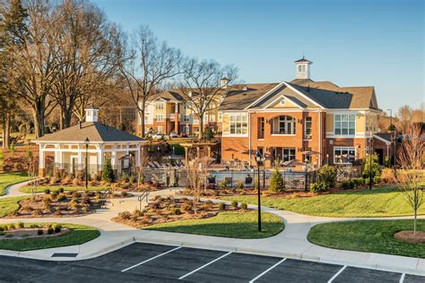 Northlake Apartments Charlotte NC | Residences at Brookline