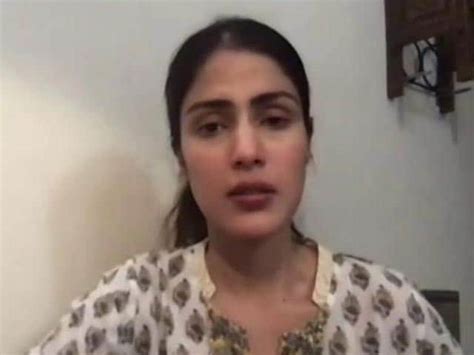 Rhea Chakraborty के सपोर्ट में उतरीं यह बॉलीवुड एक्ट्रेस, बोलीं- मुझे ...