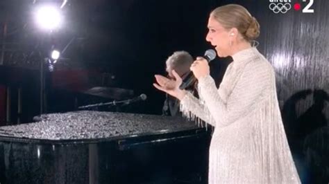 JO de Paris 2024 : Céline Dion enflamme la Tour Eiffel et chante en public pour la première fois ...