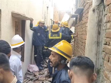 Ahmedabad House Collapse | Drainage Work Negligence; Woman Dies