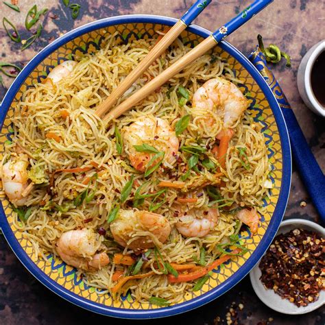 Easy Shrimp Mei Fun Recipe (Singapore Rice Noodles)
