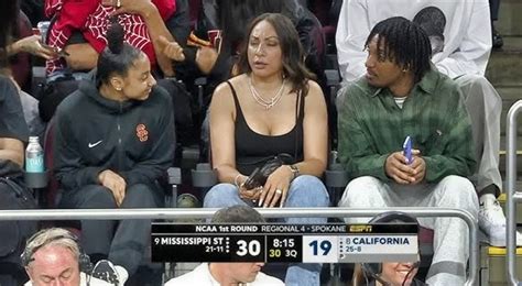 Jayden Daniels' Mother Getting Blasted For Her Weird Behavior During ...
