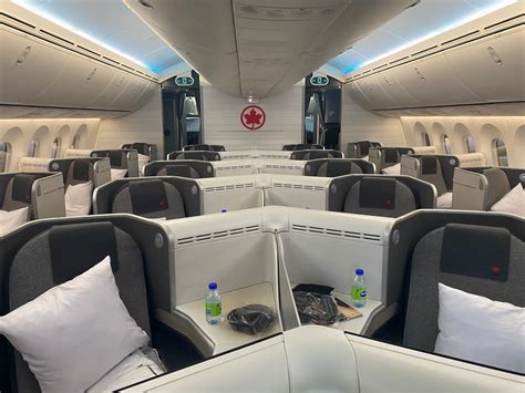 Air Canada Business Class 的图像结果