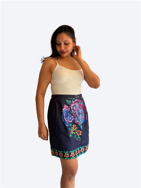 Women – Kalani