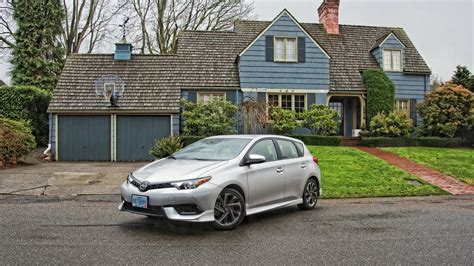 Video Review: The Scion iM Is Proud to Be a Hatchback - The New York Times