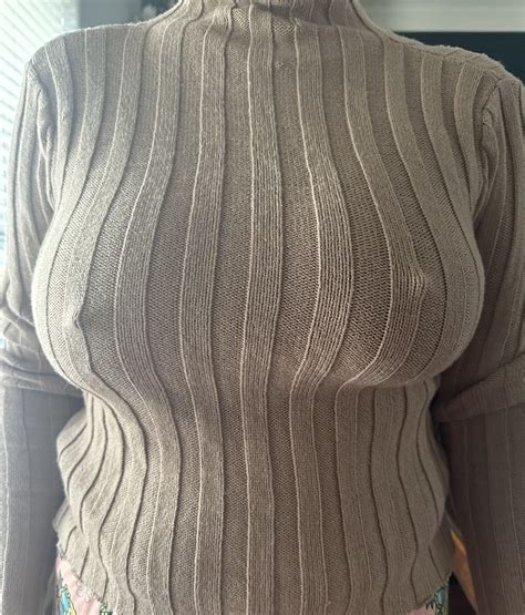 I love how my nipples look in this sweater. : r/braless