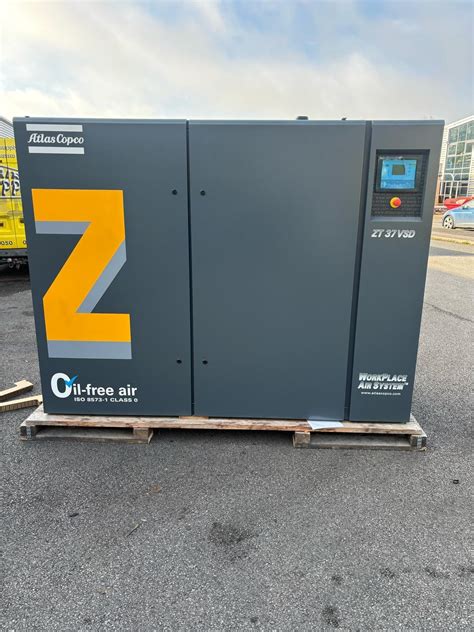 NEW Atlas Copco ZT37 VSD Class 0 100% Oil Free Variable Speed Air Compressor 8.6 Bar 195.7 CFM ...