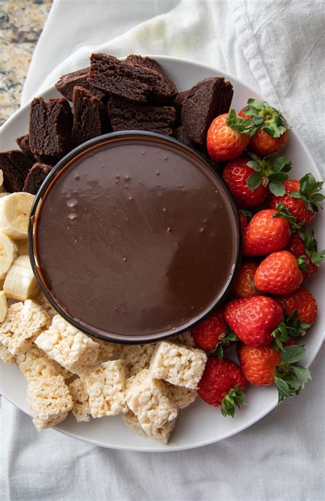 Easy Dipping Chocolate Recipe | Deporecipe.co
