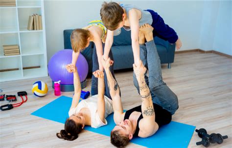 家庭体育锻炼对小学生核心素养发展的作用-上海论文网