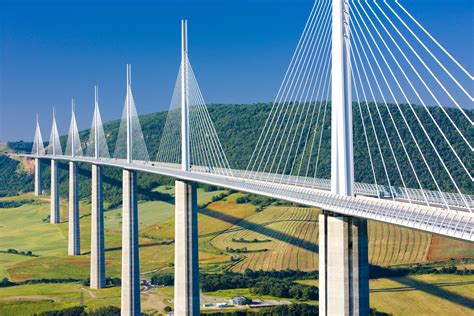 The Longest Bridges in the World | Reader's Digest Canada