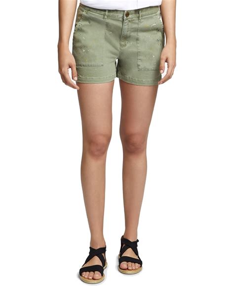 What To Wear With Khaki Shorts Female at Mamie Shields blog
