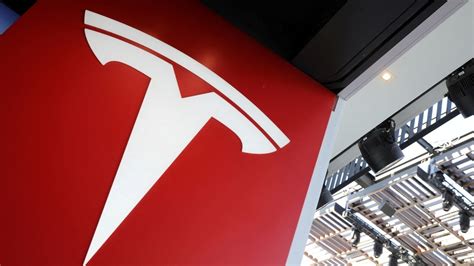 Tesla's Former India Policy Chief To Join E-Scooter Startup Ather ...