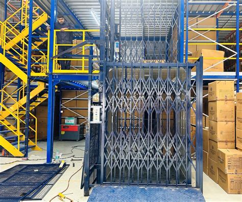 Hydraulic Goods Lift Manufacturers in Bangalore, Karnataka, India