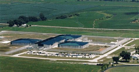 Clarinda Correctional Facility hosts perimeter glow run/walk Saturday ...