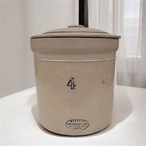 Antique Medalta Stoneware Ltd. 4 Gallon Crock With Lid Medicine Hat Al ...