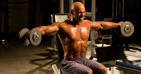 A Beginner's Guide to Using Wearable Weights Safely and Effectively