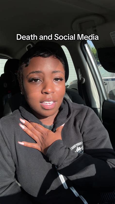 Ebony Joi (@iamebonyjoi) - Urlebird