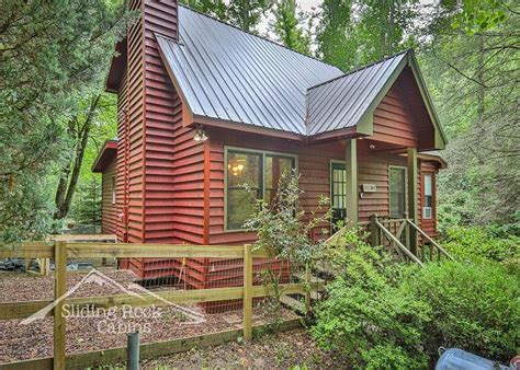 Ellijay, Georgia United States - Creekside Manner | SLIDING ROCK CABINS