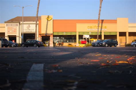 A suburban icon, Lakewood Center faces tough times with retail slump ...