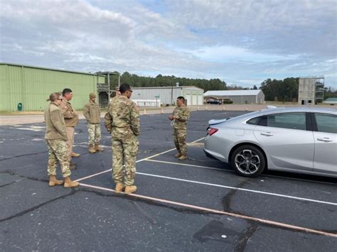 Security enterprise Soldiers learn threat response | Article | The ...