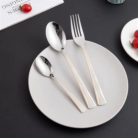HOKIPO Silverware Cutlery Set of 18 Pcs Stainless Steel Flatware Set ...