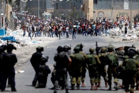Clash Between Palestinian Protesters and Israeli Forces in West Bank ...