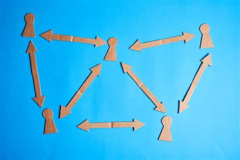 Local Connection of People 的图像结果