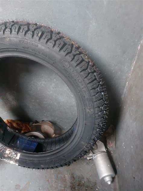 Ceat Milaze 90/90-12 54J Tubeless Scooter Tyre,Front or Rear (104232 ...