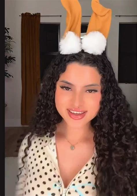 Siarly ♡ (@siarlyxo) - Urlebird