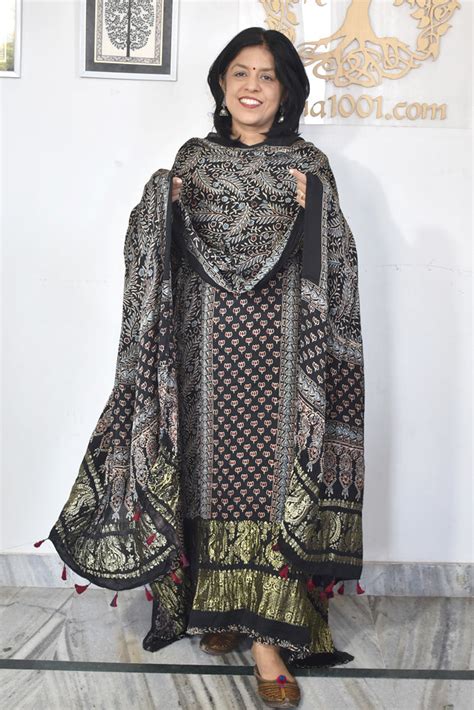 Silk Suits / Combos – India1001.com
