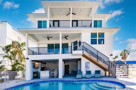 Ft. Myers Beach Rentals - Sun Palace Vacation Homes