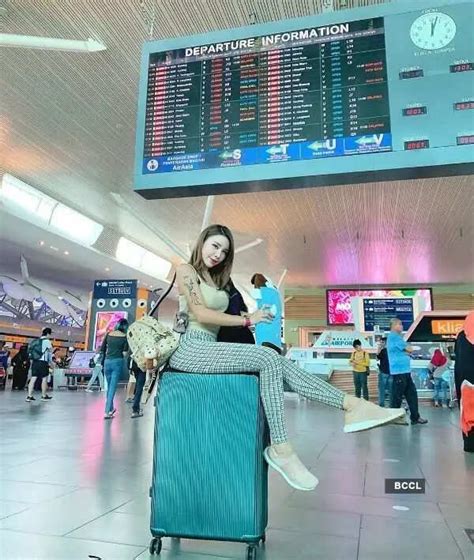 Beauty queen shames airline for refusing her toilet access