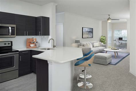 Apartments for Rent in Orlando, FL - Camden Lee Vista