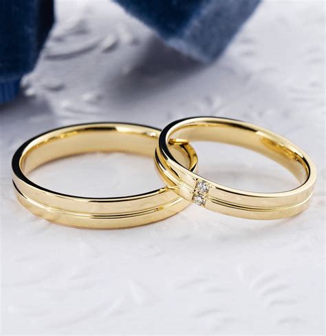 Buy Simple Gold Wedding Band Set. His and Hers Wedding Rings. Gold ...