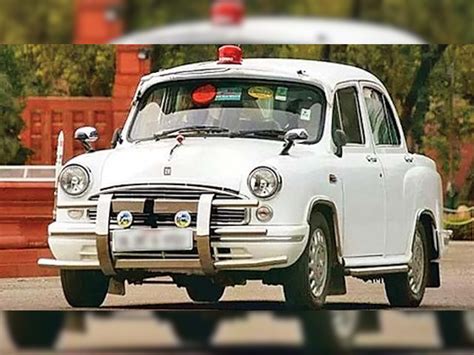 Stop Mayor from using red beacon, says officials