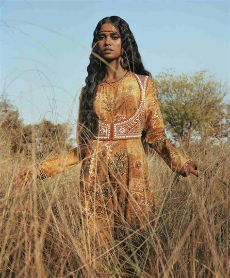 Ritu Kumar's AW'22 Collection Is An Attempt At Self-Discovery | Grazia ...