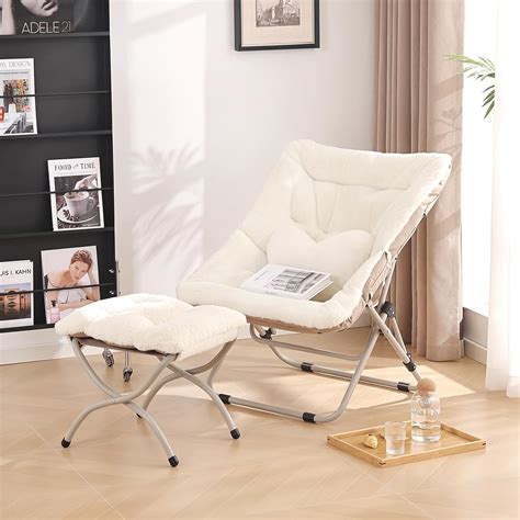 Comfy Reading Chair 的图像结果