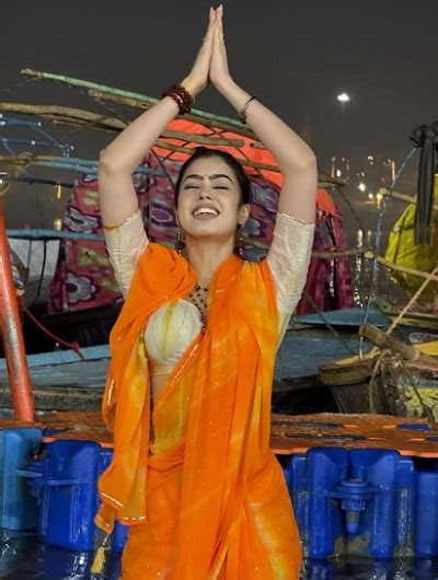 Riva Arora की महाकुंभ तस्वीरों पर छिड़ा विवाद, कपड़ों को लेकर ट्रोल हुई ...