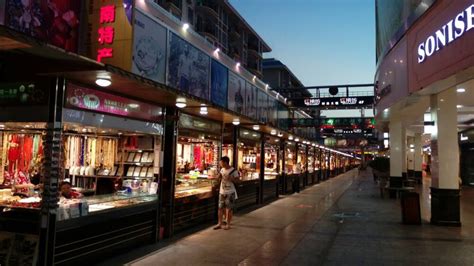 三亚湾红树林度假世界全新美食街区『觅街』为海岛商业激起“又一浪”_空间印象商业设计-站酷ZCOOL