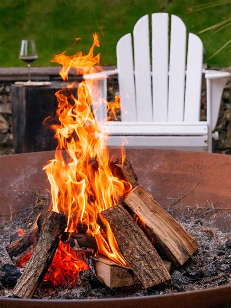 Fire Pit On Wood Deck Safety Tips: Protect Your Deck and Stay Safe ...