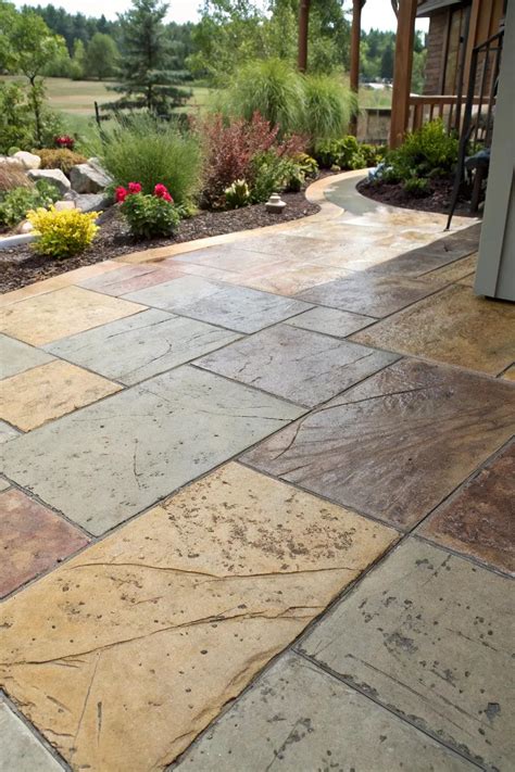 17+ Stylish Resurfacing Ideas for Concrete Patios