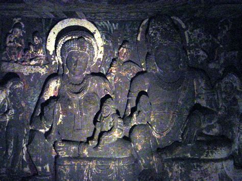 A guide for Ajanta caves Part 2 - Cave 2