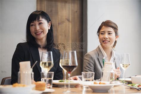 社交文化：饭局，吃的是饭，组的是局！_中国
